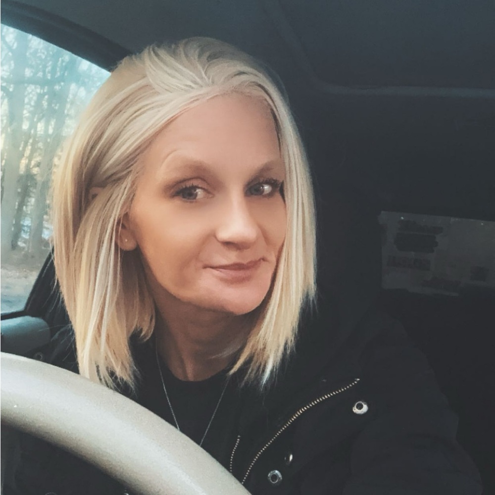 Meet your Posher, Lauren